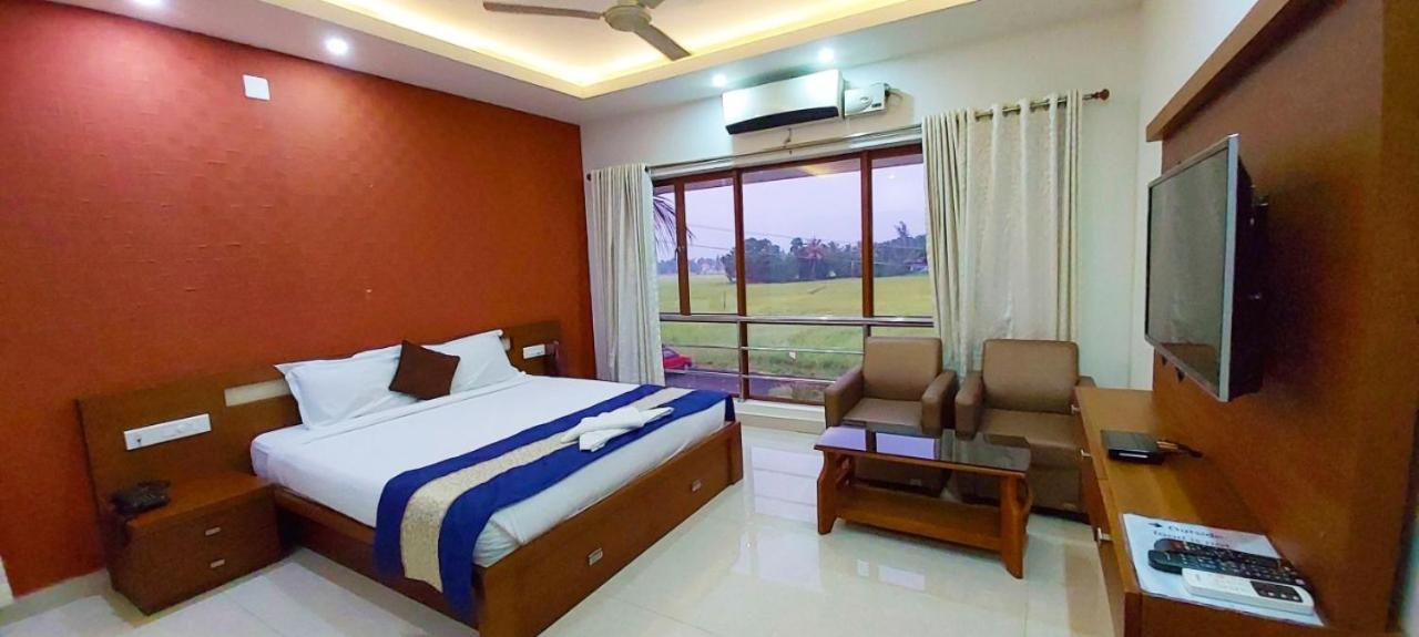 Captains Cabin Backwater Resort Alappuzha 외부 사진