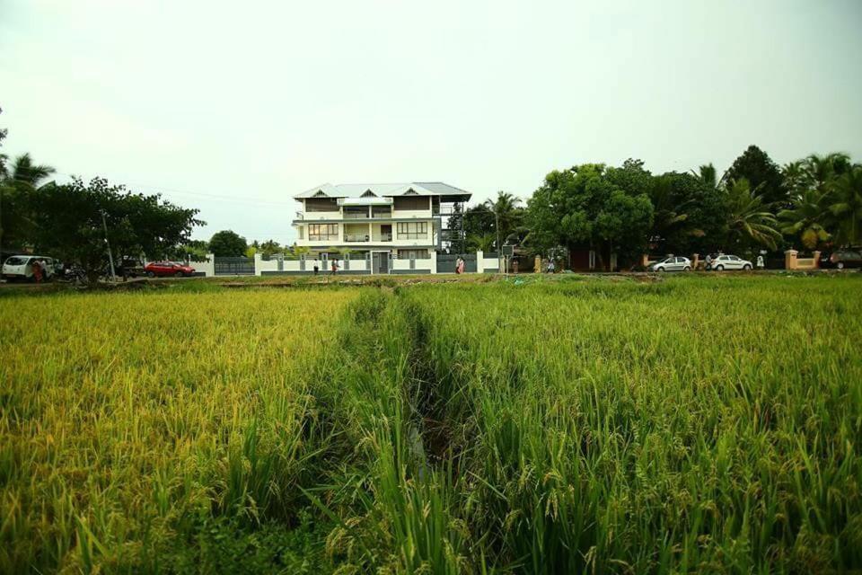 Captains Cabin Backwater Resort Alappuzha 외부 사진